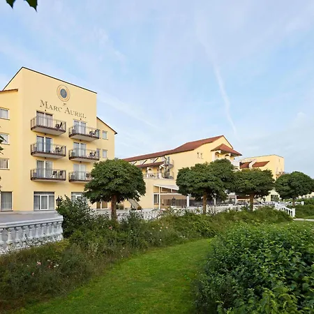 Üdülőközpont Dorint Marc Aurel & Golf 4*