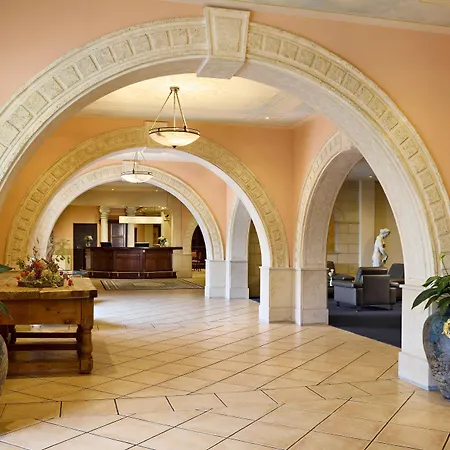 Dorint Marc Aurel & Golf Resort 4*